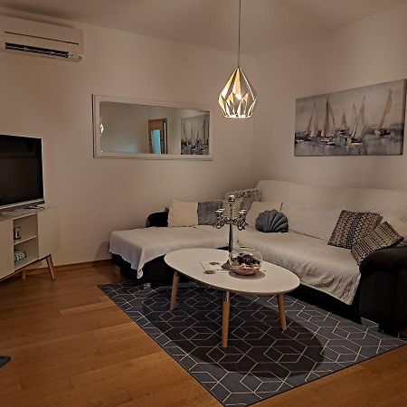 Apartman Blue Crikvenica Bagian luar foto