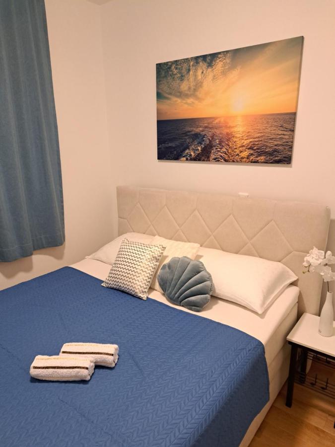 Apartman Blue Crikvenica Bagian luar foto